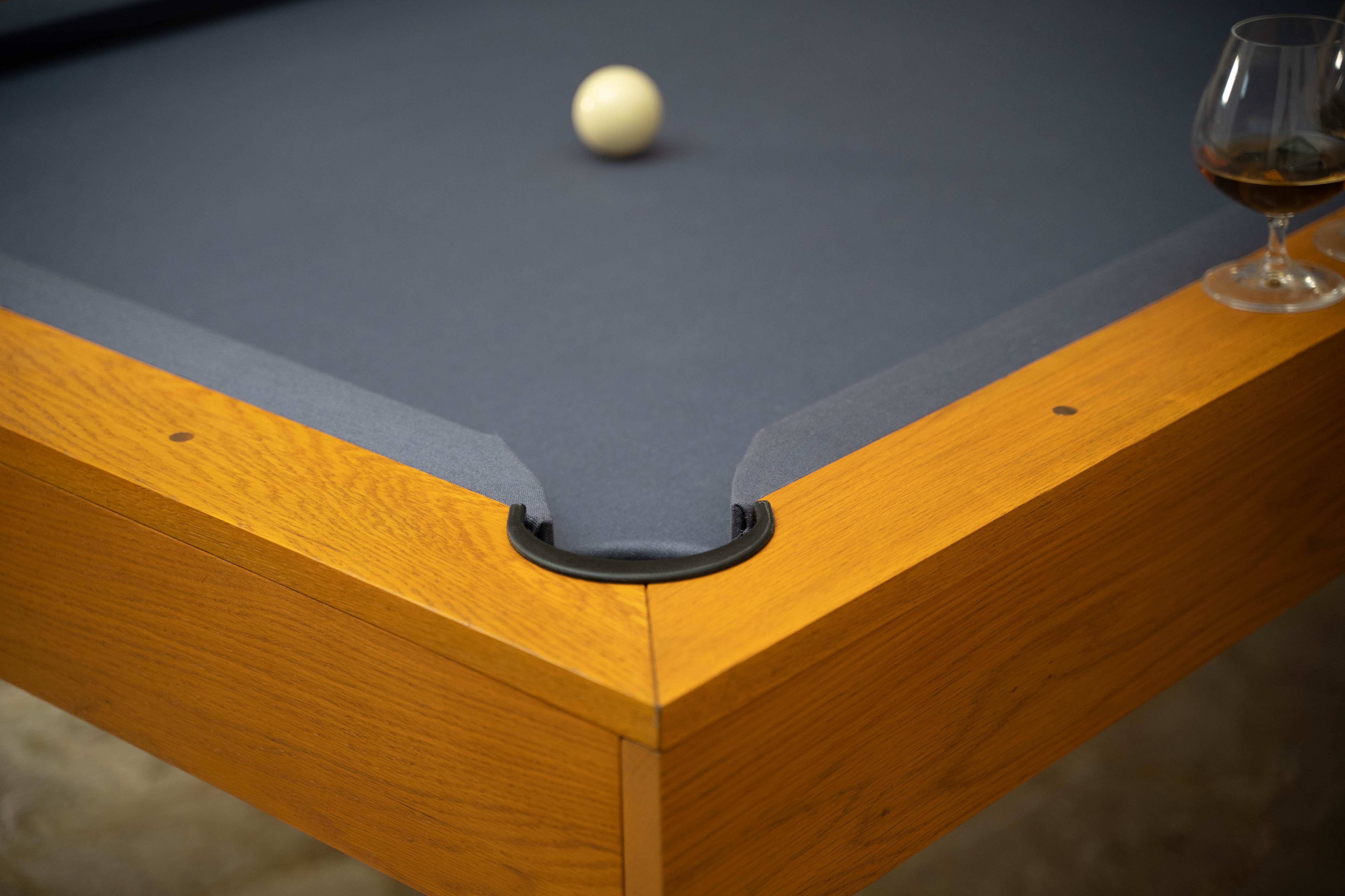 Billard américain en chêne massif convertible